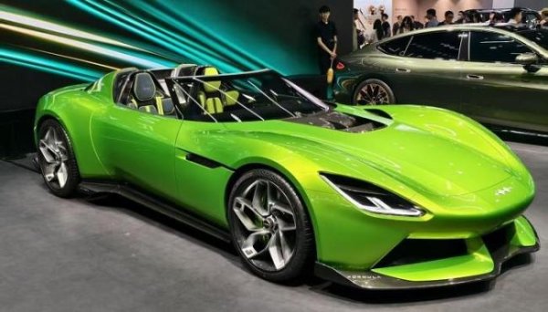 配资炒股官网官网 媒体：车企要允许给自己留点“多余” 为小众需求留空间